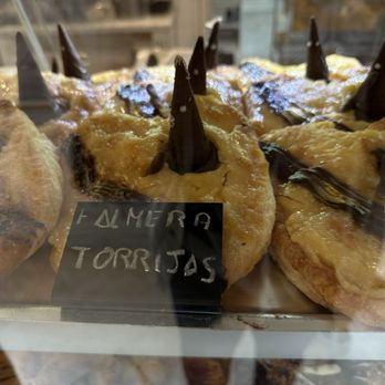 Panaderia la Gloria - Tasty treats - Bakeries Near Me - Cádiz, California