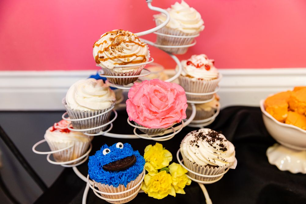 Parrett's Pies & Pastries Logo