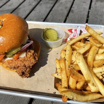 Roots Chicken Shak - Spicy chicken sandwich and fries - Southern Near Me - Plano, Texas