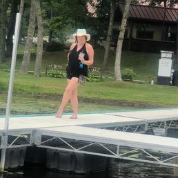 Great dock to get gas at and to park so you can run in for some great bar grub. Great dock to get gas at and to park so you can run in for some great bar grub.