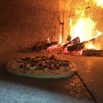 Dog Creek Lodge - Wood fired pizza - Hotels Near Me - Olney, Montana