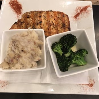 Billy's Sports Grill - Grilled salmon with steamed broccoli and garlic mashed potatoes - Sports Bars Near Me - Birmingham, Alabama