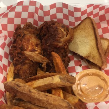 Bucky’s Hot Chicken - Food Trucks Near Me - Bakersfield, California Bucky’s Hot Chicken - Food Trucks Near Me - Bakersfield, California