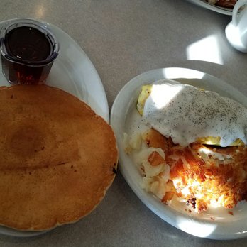 City Limits Diner and Pancake House - The southern omelet with chocolate chip pancakes - Diners Near Me - Tecumseh, Michigan City Limits Diner and Pancake House - The southern omelet with chocolate chip pancakes - Diners Near Me - Tecumseh, Michigan