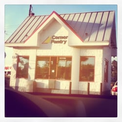 Corner Pantry
