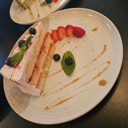Raspberry Lemon Cake & Ricotta Cake Raspberry Lemon Cake & Ricotta Cake