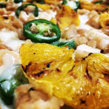 Papa V's - Grilled navel orange with honey jalapeño chicken pizza - Pizza Near Me - Brick, New Jersey Papa V's - Grilled navel orange with honey jalapeño chicken pizza - Pizza Near Me - Brick, New Jersey