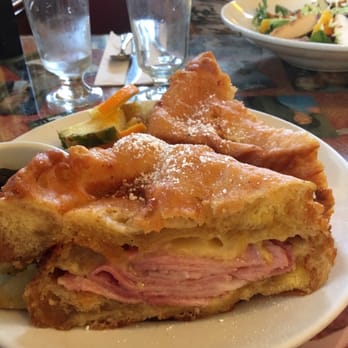Mom's Restaurant - Breakfast & Brunch Near Me - Chico, California