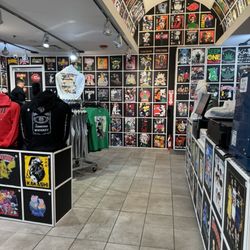 Custom World - Store