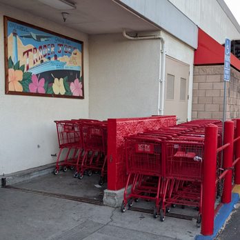 Trader Joe's - Shopping carts by the rear entrance - Grocery Near Me - Long Beach, California Trader Joe's - Shopping carts by the rear entrance - Grocery Near Me - Long Beach, California