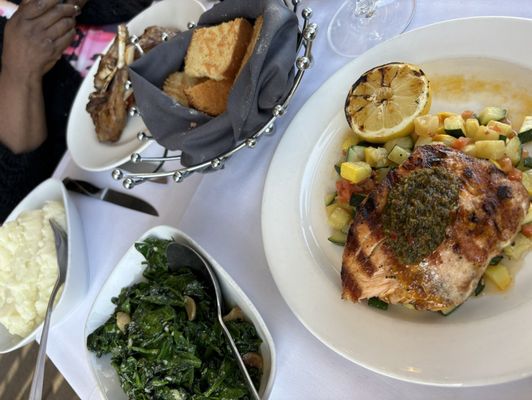Gianni's Steakhouse by null