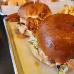 8 Chicken Sliders 8 Chicken Sliders