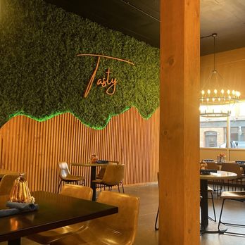 Tasty Experience Bistro - Breakfast & Brunch Near Me - Worcester, Massachusetts