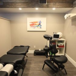 Evolve Chiropractic - Adjustment Bay