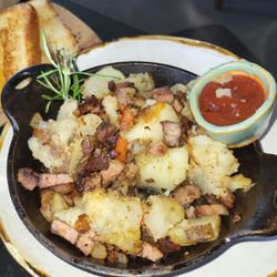 The Bear Taphouse and Cafe