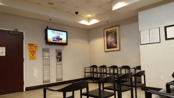 VALLEY VIEW SURGERY CENTER - Updated January 2025 - 13 Photos & 109