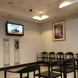 VALLEY VIEW SURGERY CENTER - 11 Photos & 81 Reviews - 1330 S Valley