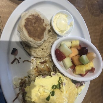 Le Peep - Country Benedict - Breakfast & Brunch Near Me - Nashville, Tennessee