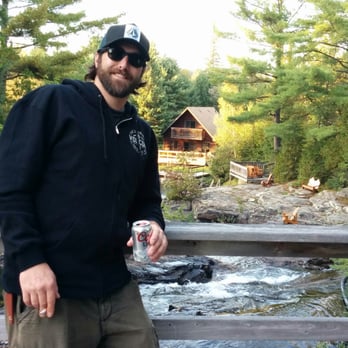 Laurentian Lodge - American Near Me - Algoma District, Ontario
