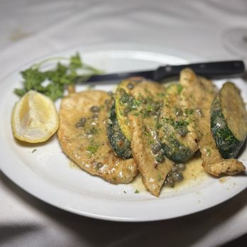 Taylor's Steakhouse - Moist and tender chicken piccata with zucchini. Fabulous! - Steakhouses Near Me - Los Angeles, California Taylor's Steakhouse - Moist and tender chicken piccata with zucchini. Fabulous! - Steakhouses Near Me - Los Angeles, California