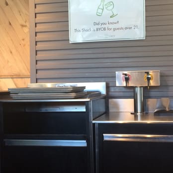 Shake Shack 479 Route 17 South - Paramus - BYOB - Burgers Near Me - Paramus, New Jersey