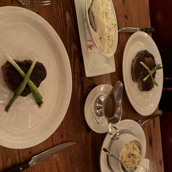 Town Hearth - Filet mignon, whipped potatoes, macaroni casserole, wagyu ribeye - American Near Me - Dallas, Texas Town Hearth - Filet mignon, whipped potatoes, macaroni casserole, wagyu ribeye - American Near Me - Dallas, Texas