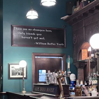 Olde Brick House - Entry area bar - Irish Pub Near Me - Saint Cloud, Minnesota