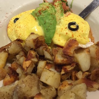 Hobee's Restaurant - Benedict and home fries - Breakfast & Brunch Near Me - Sunnyvale, California Hobee's Restaurant - Benedict and home fries - Breakfast & Brunch Near Me - Sunnyvale, California