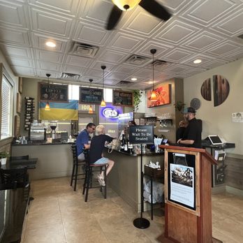 Cafe Evergreen - No Make Bar - Juice Bars & Smoothies Near Me - Nokomis, Florida