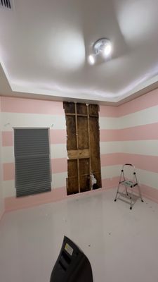 Vela's Roofing and Construction