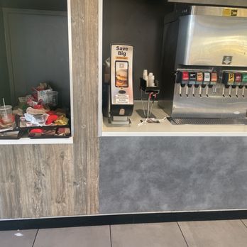 McDonald's - Sums up the restaurant - Burgers Near Me - Pierre, South Dakota McDonald's - Sums up the restaurant - Burgers Near Me - Pierre, South Dakota