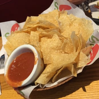 Chili's - Chips n salsa - American Near Me - Boca Raton, Florida