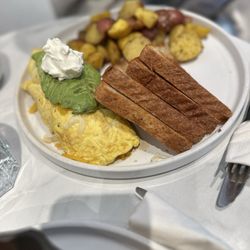 Brioche de Paris - Pâtisserie - Veggie Omelet