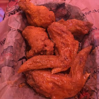 Roosters - Garlic traditional wings - Chicken Wings Near Me - Georgetown, Kentucky