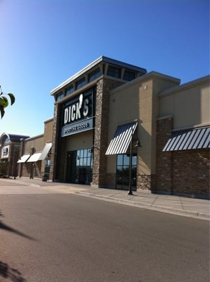 DICK'S Sporting Goods
