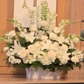 Palos Verdes Florist - Arrangement for memorial - Florists Near Me - Rolling Hills Estates, California Palos Verdes Florist - Arrangement for memorial - Florists Near Me - Rolling Hills Estates, California
