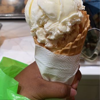 Annapolis Ice Cream - Single Ice Cream - apple pie - Ice Cream & Frozen Yogurt Near Me - Annapolis, Maryland