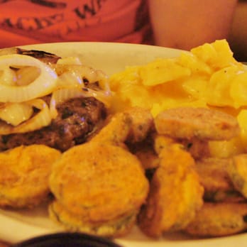 Blake's Cafe - Smothered Steak with zucchini and au gratin potatos - Burgers Near Me - Luling, Texas