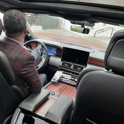 Estifanos Travels and Luxury Cars