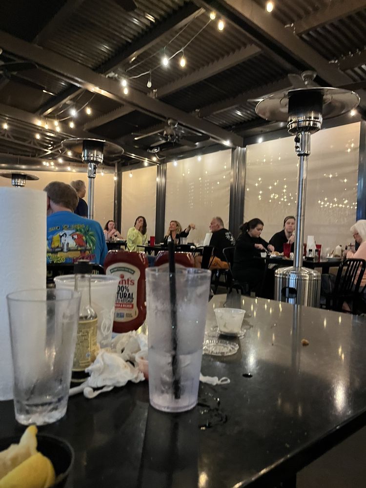 Doc's Seafood & Steaks