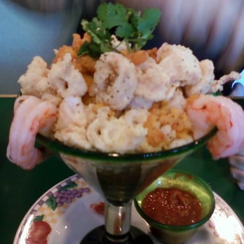Junkyard Cafe - THE SEA CREATURE! - American Near Me - Simi Valley, California