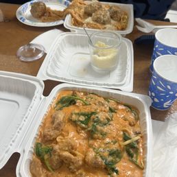 Chicken Alfredo w/ "Pink Sauce" Chicken Alfredo w/ "Pink Sauce"