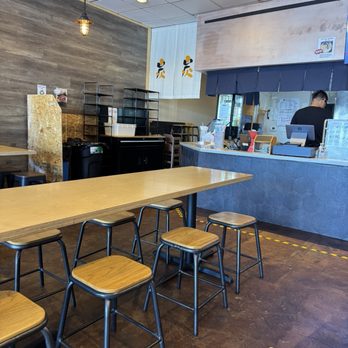 Sumiya Bento - Interior / racks you place your trays - Japanese Near Me - Milpitas, California