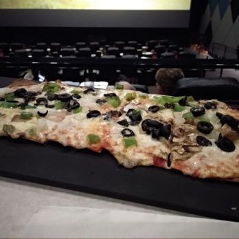 Marcus BistroPlex Southridge - Veggie personal pizza. - Cinema Near Me - Greendale, Wisconsin