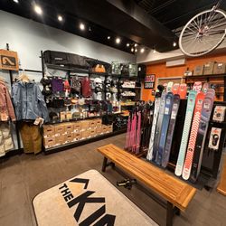 Kind Bikes and Skis