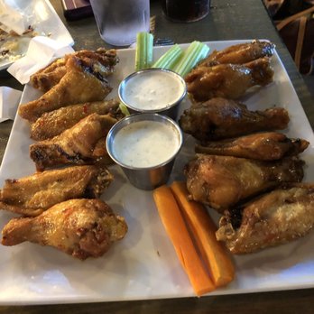 Woodson's Local Tap + Kitchen Grand Parkway - Asian wings - American Near Me - Spring, Texas