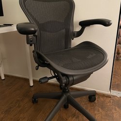 Beverly Hills Chairs - Herman Miller Aeron size A ($601)