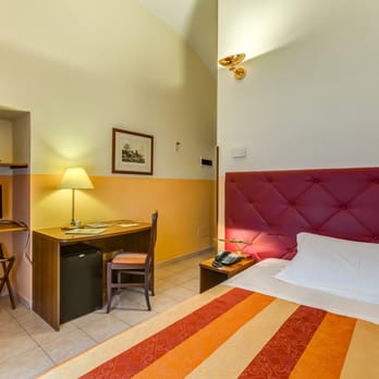 Domus Carmelitana - DUS room - Hotels Near Me - Rome, RM