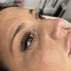 Effortless Beauty Studio - Eyelash extensions