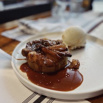 Red Ash - Hot apple crostata - Italian Near Me - Austin, Texas Red Ash - Hot apple crostata - Italian Near Me - Austin, Texas